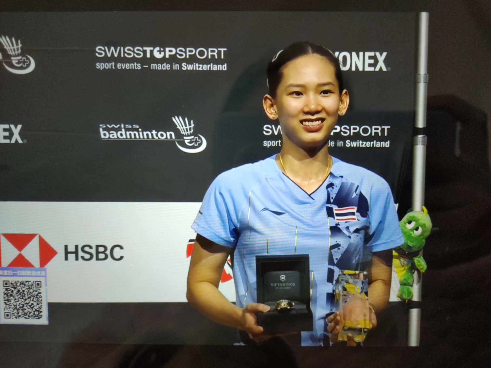 在防守端 在防守端