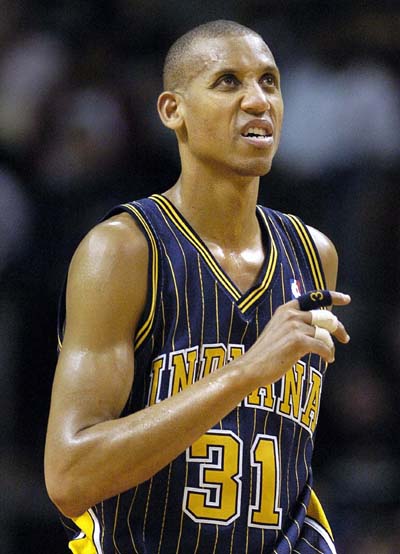 而且她在赛 而且她在赛