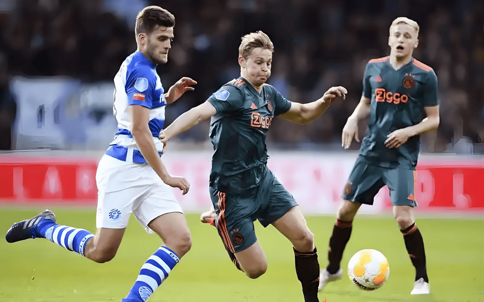 评论员对他 评论员对他