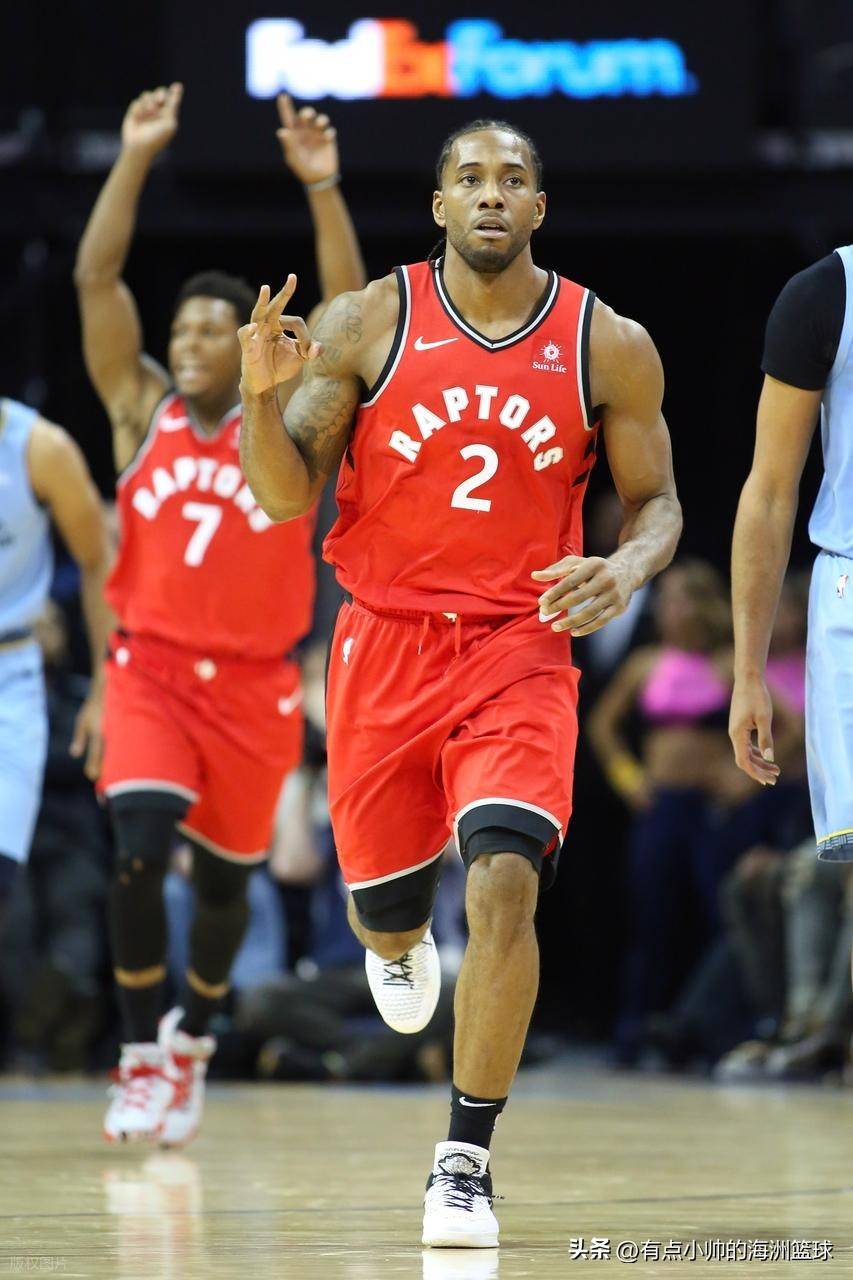 廓形略宽更 廓形略宽更